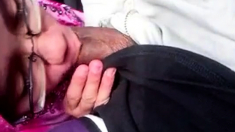 Hijabi Malay girl n lover in car sucking n fingering