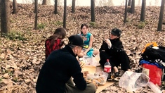 Chinese outdoor picnic